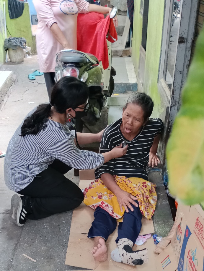 Akhir Pekan Dokter Keliling Prabowo Beri Pengobatan Gratis ke Ratusan Warga