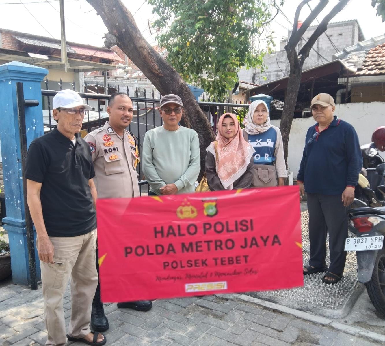 Bhabinkamtibmas Kelurahan Manggarai Selatan Gelar Kegiatan Halo Polisi di RW. 07 Jl. Sawo IV