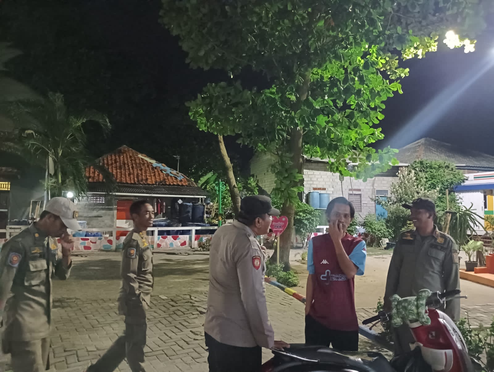 Patroli Ramadhan Polsek Kepulauan Seribu Utara Antisipasi Tawuran Remaja