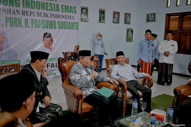 PRPS Hadirkan Adik Prabowo Rayakan Maulid di Pondok Pesantren Al Falah Banyumas