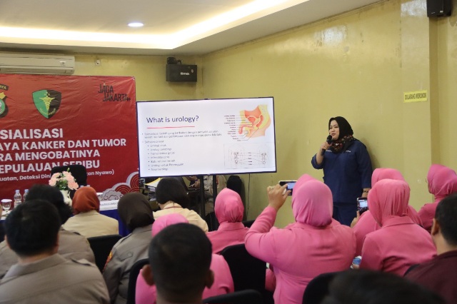 Polres Kepulauan Seribu Gelar Sosialisasi Kesehatan Mengenal Kanker dan Tumor