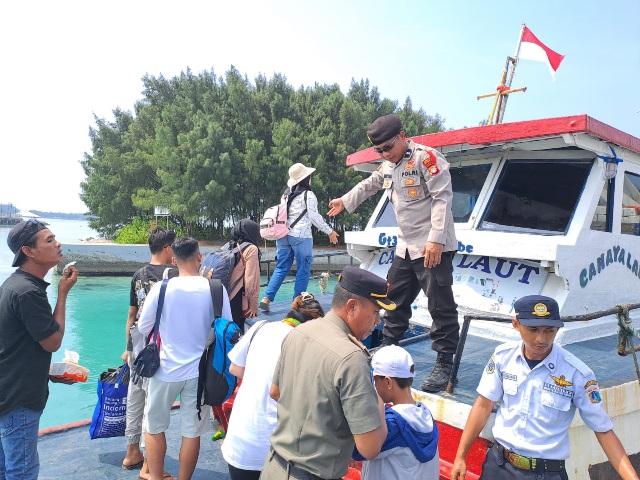 Pos Pengamanan Ops Ketupat Kaya 2023 Pulau Tidung Humanis  Melayani Masyarakat