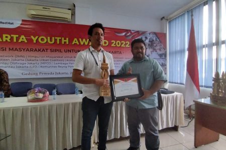 Eksis Di Masa Pandemi, Ketua Balkoters Diganjar Penghargaan Jakarta Youth Award 2022