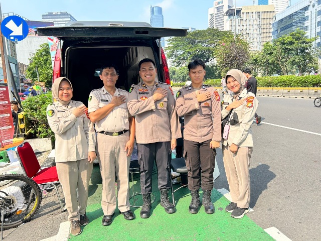 Polres Kepulauan Seribu Gelar Pelayanan Kesehatan Gratis di CFD Jakarta, Sambut HUT Bhayangkara ke-79
