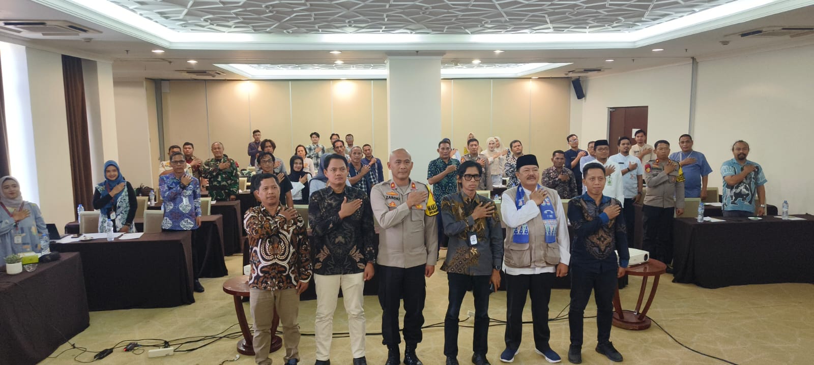 Wakapolres Kepulauan Seribu Hadiri Rapat Koordinasi Persiapan Distribusi Logistik Pilkada 2024