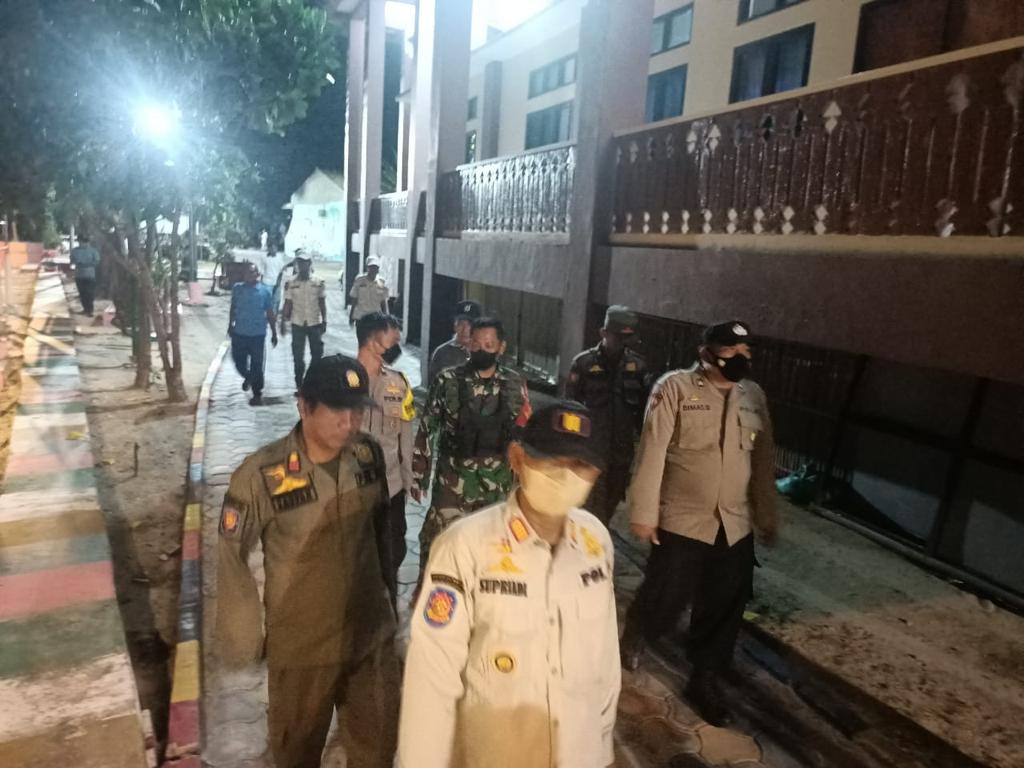 Patroli Malam Ramadhan Sinergitas Polri, TNI dan Satpol PP Jaga Kamtibmas Pulau Panggang