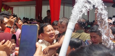 Keceriaan Anak-Anak Desa Pamubulan usai Prabowo Resmikan Sumber Titik Air Bersih di Banten