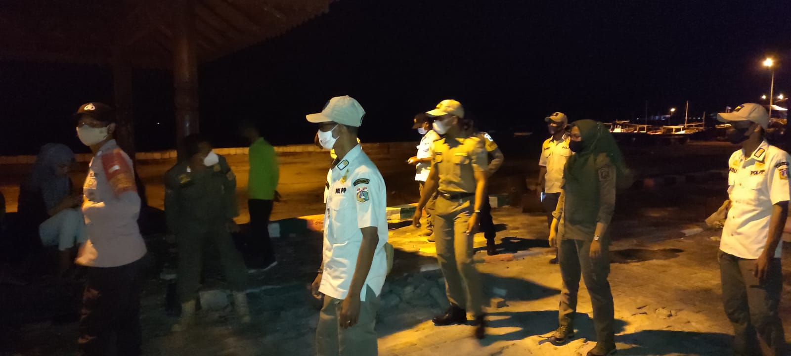 Giatkan Patroli Malam Hari, Polsek Kep Seribu Utara Tegakkan Aturan PPKM Level Dua