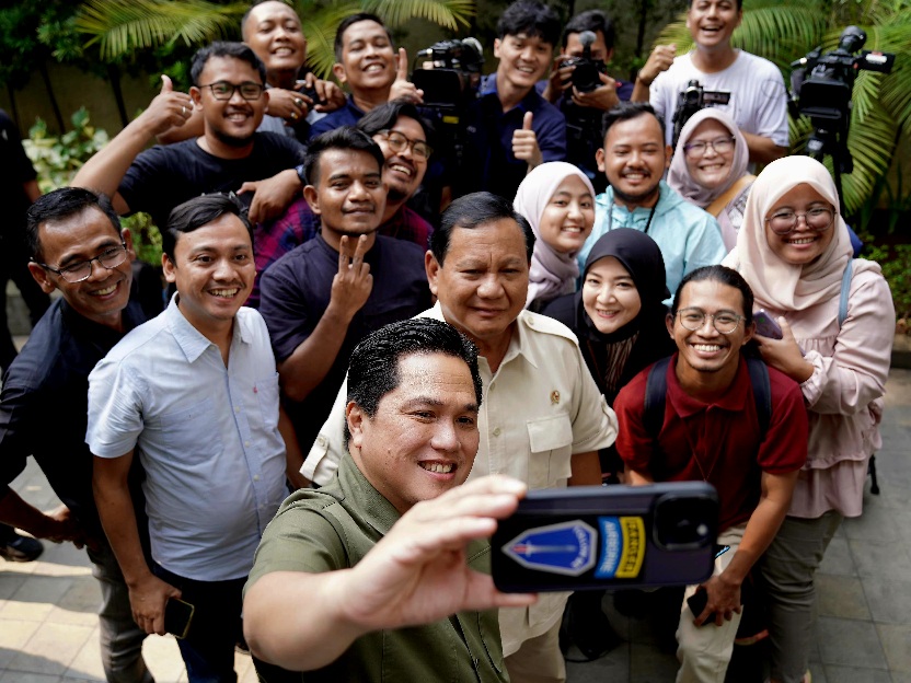Prabowo Kunjungi Rumah Erick Thohir, Makan Siang Bareng dan Bincang Akrab dengan Keluarga