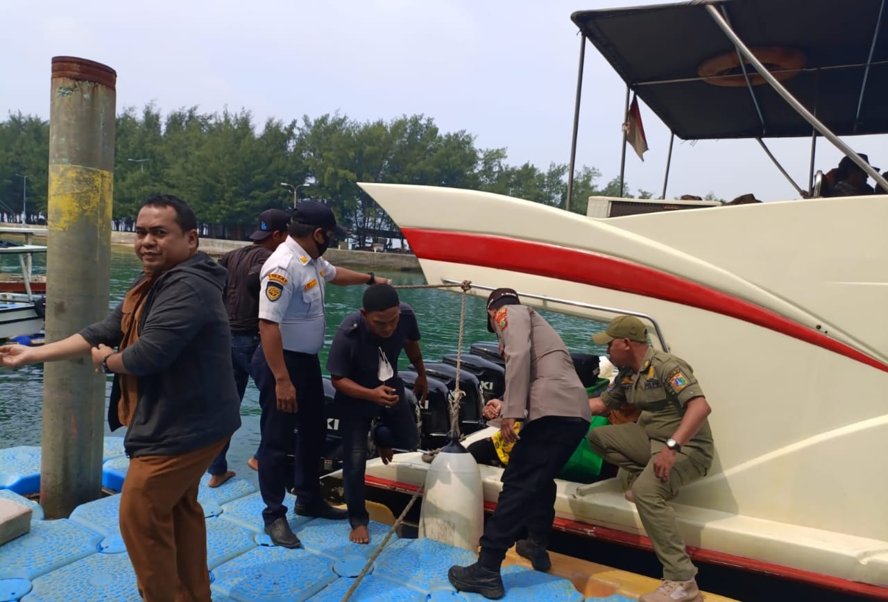 Polisi Humanis Dalam Pengamanan Dermaga Pulau Tidung
