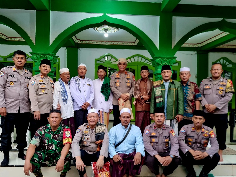 Giat SULING Serta Bantuan Sosial Kapolda Metro Jaya di Masjid Jami Al Barkah, Duren Sawit
