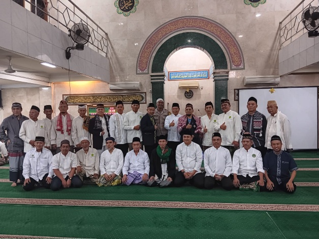 Bhabinkamtibmas Kelurahan Serdang Menghadiri Kegiatan Subuh Putih / Subuh Keliling DMI Ranting Kelurahan Serdang