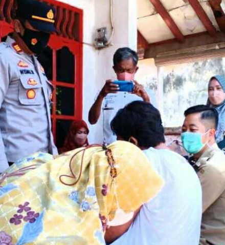 Selama bulan Ramadhan, Polsek Kep Seribu Selatan tetap Gelar vaksinasi booster di 4 pulau permukiman