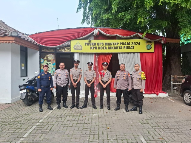 Polsek Sawah Besar Lakukan Pengamanan di Posko Mantap Praja KPU Kota Jakarta Pusat