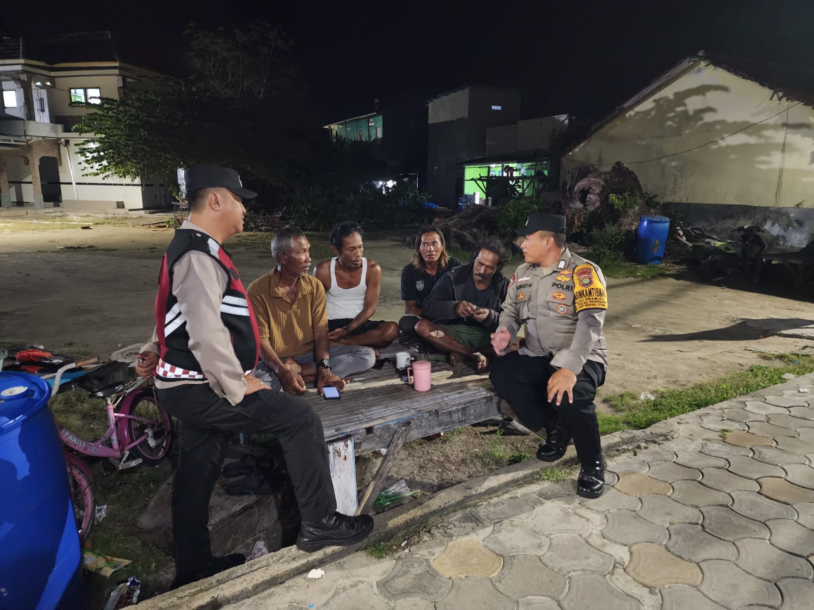 Patroli Malam Gabungan di Kepulauan Seribu, Petugas Sisir Pulau Berpenduduk Demi Rasa Aman Warga