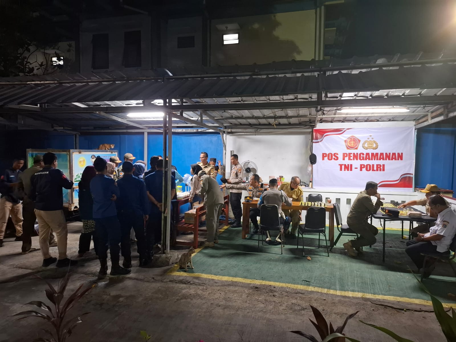 Patroli Malam Gabungan Polsek Kepulauan Seribu Selatan Bersama TNI dan Stakeholder, Jaga Lingkungan Aman dan Kondusif