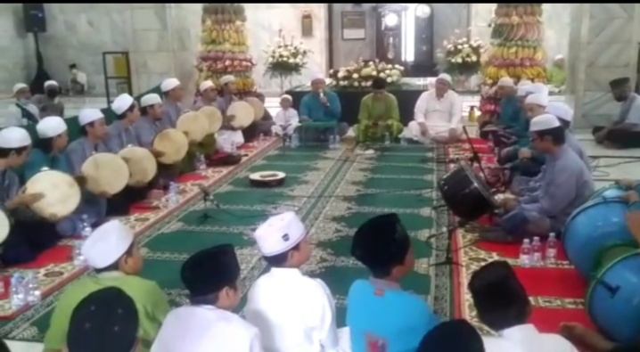 Peringatan Maulid Nabi Muhammad SAW di Masjid Jami' Muyassarin Berlangsung Meriah