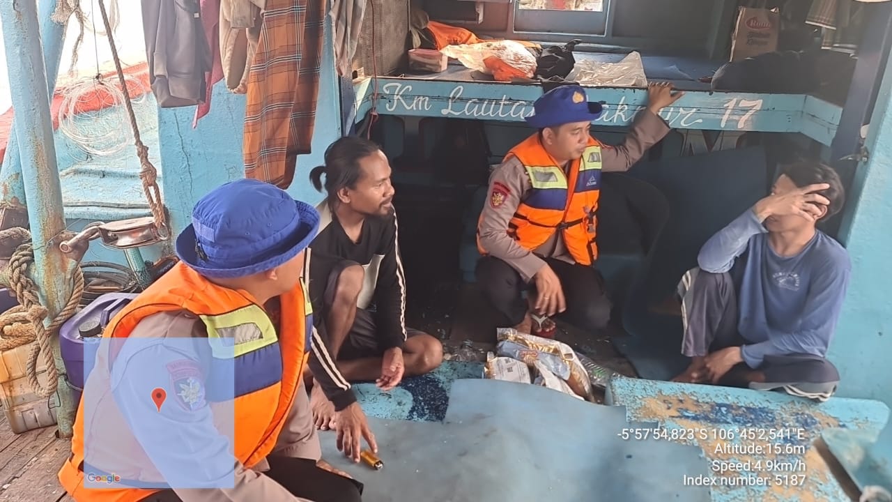 Patroli Laut Dialogis Satpolairud Polres Kepulauan Seribu di Perairan Kepulauan Seribu, Himbau Keselamatan Nelayan dan Antisipasi Kejahatan Laut