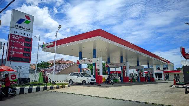 Bahlil Sebut Stok Pertalite Tersisa 16-18 Hari Imbas Masyarakat Pilih BBM Lebih Ekonomis
