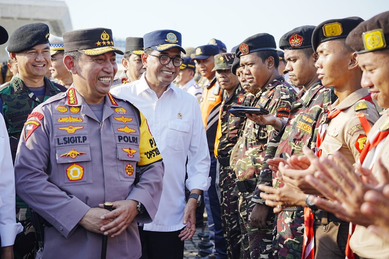 Operasi Ketupat 2023 Resmi Digelar, Kapolri: Berikan Pelayanan Terbaik ke Pemudik 