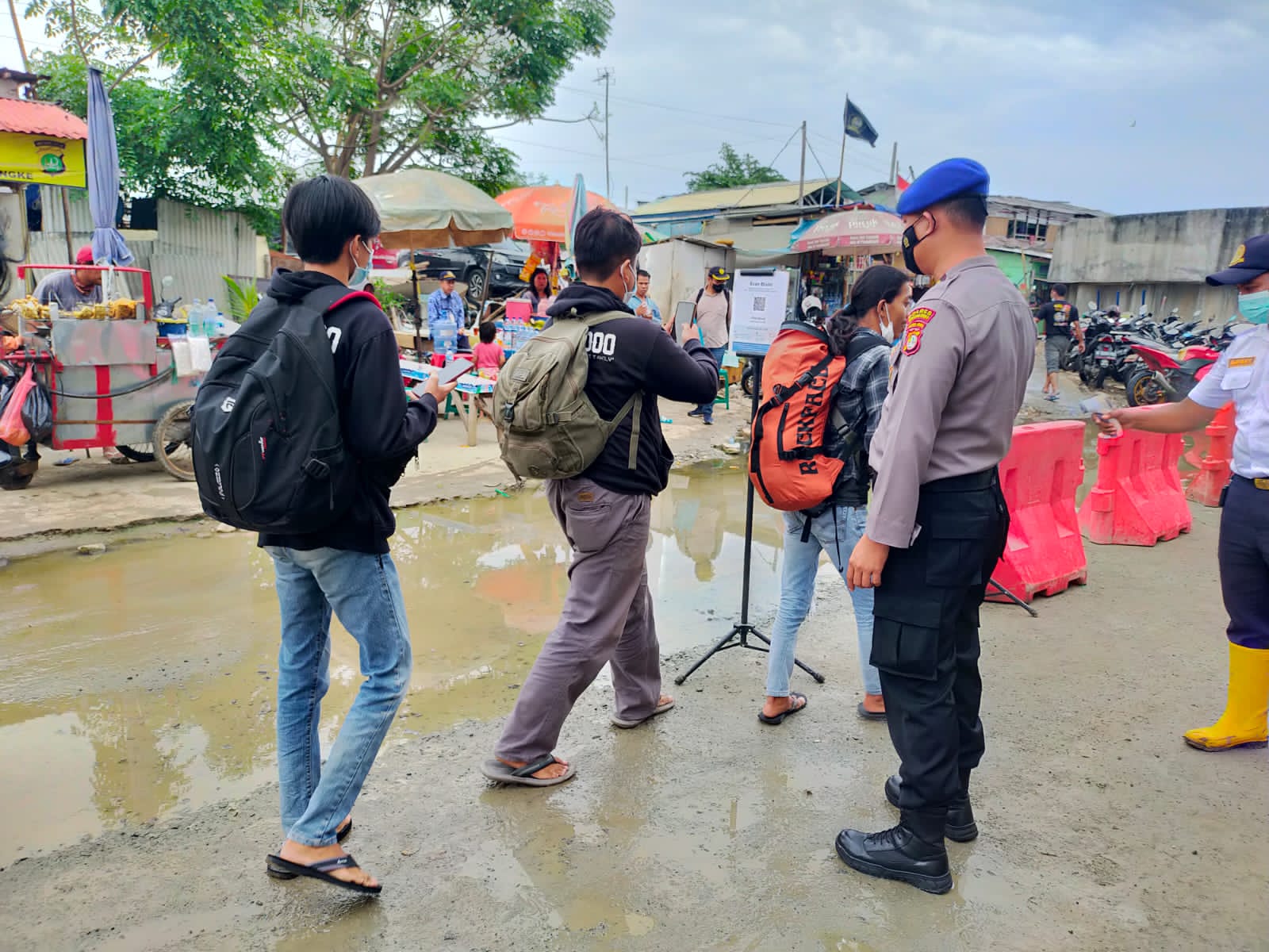 Polres Kep Seribu Giatkan Pengawasan ProKes 114 Warga dan Wisatawan Yang Akan Ke Pulau Seribu