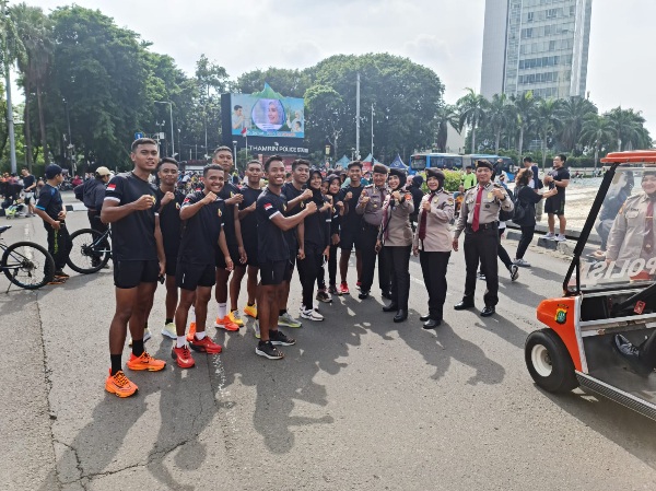 Car Free Day, Ditsamapta Polda Metro Jaya Patroli Bersepeda di Bunderan HI 