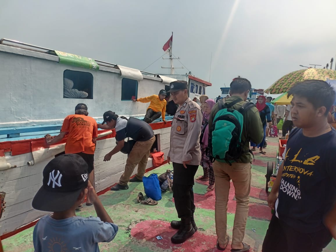 Polsek Kepulauan Seribu Utara Tangguh Amankan Dermaga di Pulau Harapan