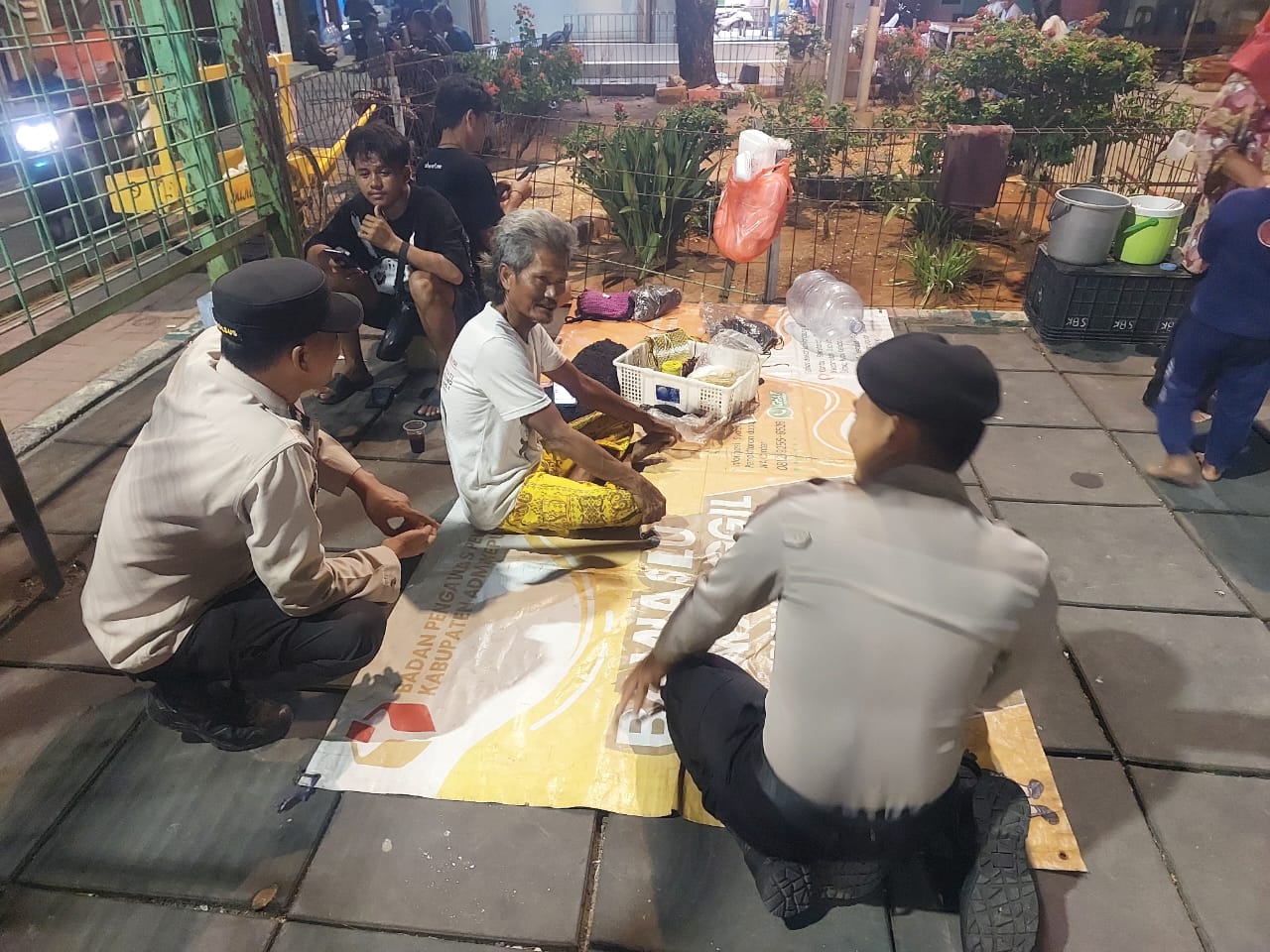 Polsek Kepulauan Seribu Utara Gelar Patroli Malam Perintis Presisi Cegah Tawuran Remaja