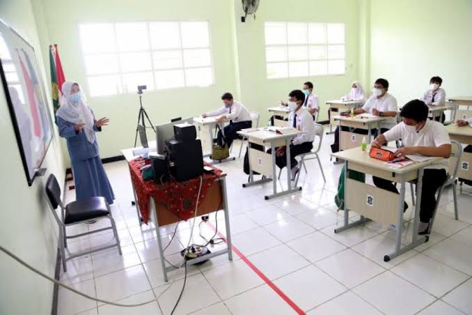 Sekolah Dibuka Di Saat Kasus Covid-19 Di Jakarta Ngegas, Begini Saran DPRD DKI