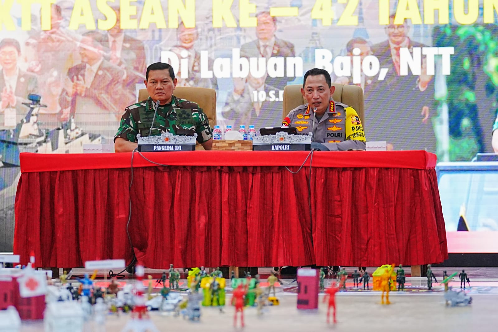 Kapolri dan Panglima Sepakat Sinergitas TNI-Polri Kunci Sukses Keamanan KTT ASEAN 