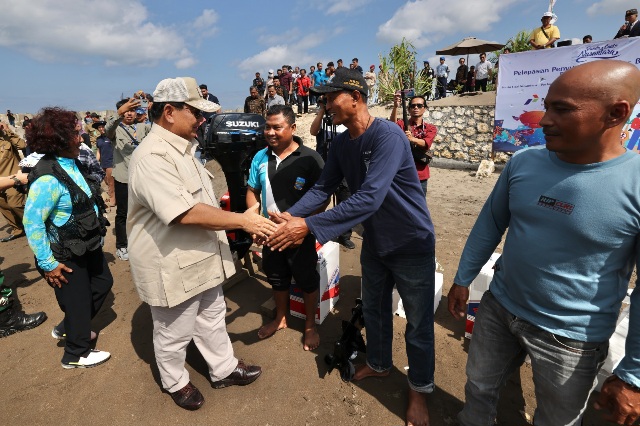 Prabowo Diteriaki Presiden Saat Kunjungi Pangandaran Bareng Susi Pudjiastuti