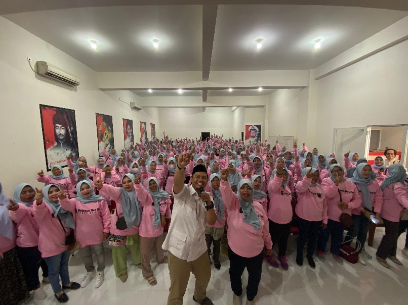 Berseragam Pink, Relawan Doa Ibu deklarasi untuk Prabowo - Gibran