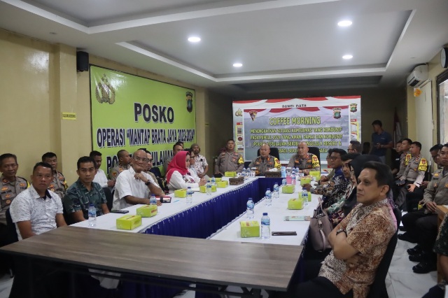 Coffee Morning Kapolres Kepulauan Seribu Jalin Sinergtasi dengan Pengelola Resort dan Travel Wisata untuk Pemilu 2024 yang Aman dan Kondusif