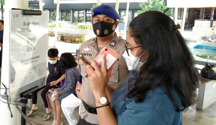 Setelah Scan Barcode Peduli Lindungi, 216 Wisatawan Berangkat Ke Pulau Seribu dari Dermaga Marina Ancol