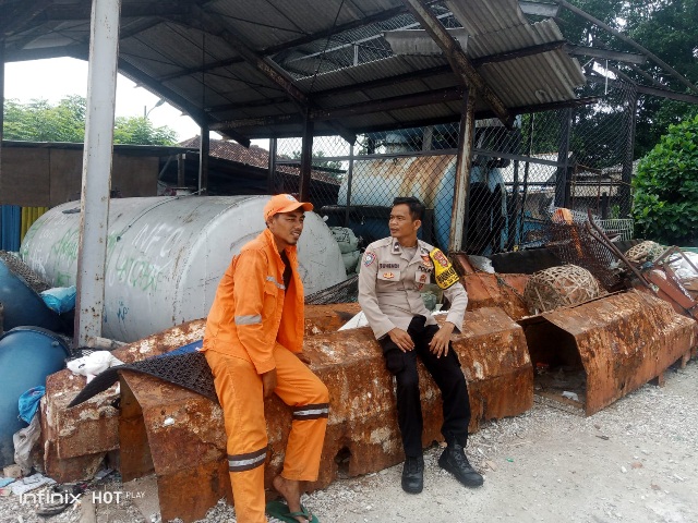 Bhabinkamtibmas Pulau Panggang Gelar Sambang Warga, Pererat Silaturahmi dan Sosialisasi Call Centre POLRI 110