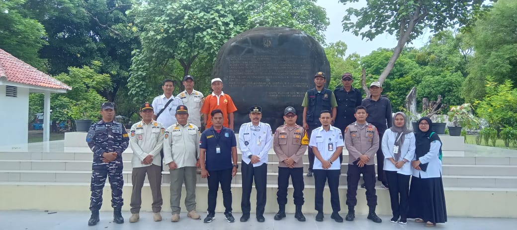 Bhabinkamtibmas Pulau Untung Jawa Aipda Masito Ikuti Monitoring Rutin di Wilayah Kelurahan Pulau Untung Jawa