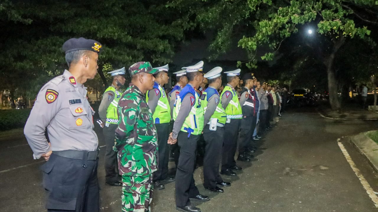 Cegah Gangguan Kamtibmas Malam Libur, Polres Metro Jakarta Timur Gelar Operasi Kepolisian Yang Ditingkatkan