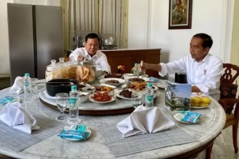 Jokowi dan Prabowo Makan Siang di Istana Bogor, Pengamat: Jokowi Siapkan Tongkat Estafet Kepemimpinan ke Prabowo