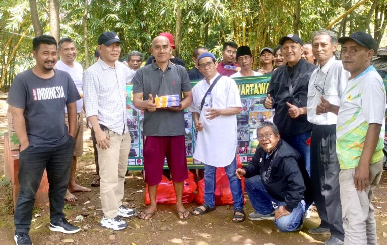Peringati Hari Pers Nasional 2026, Program Jumat Berkah Wartawan dan PWI Kota Depok Salurkan 100 Nasi Box