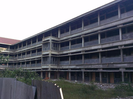Pramono Sebut 16 Gedung Sekolah Telah Rampung Direnovasi, 3 Masih Proses