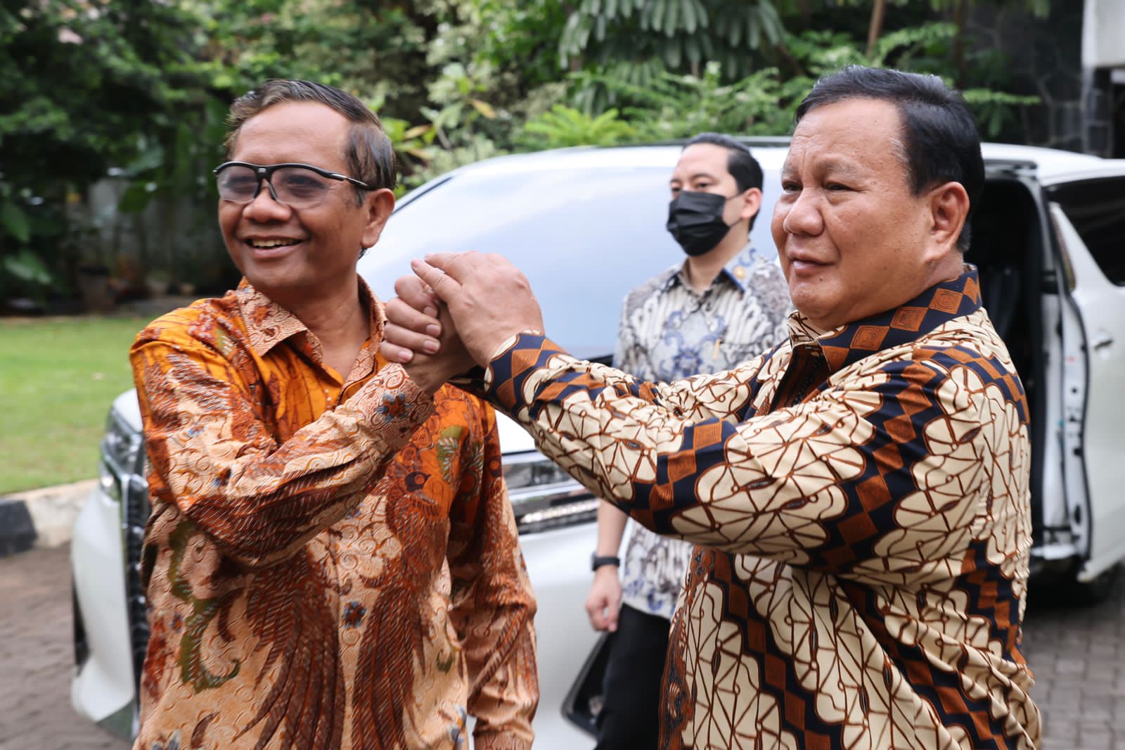 Prabowo dan Mahfud MD Bertemu dalam Rangka Lebaran, Undang Berkunjung ke Hambalang