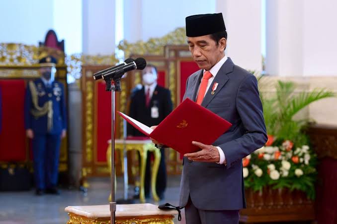 Jokowi Resmi Lantik 2 Menteri Dan Tiga Wakil Menteri
