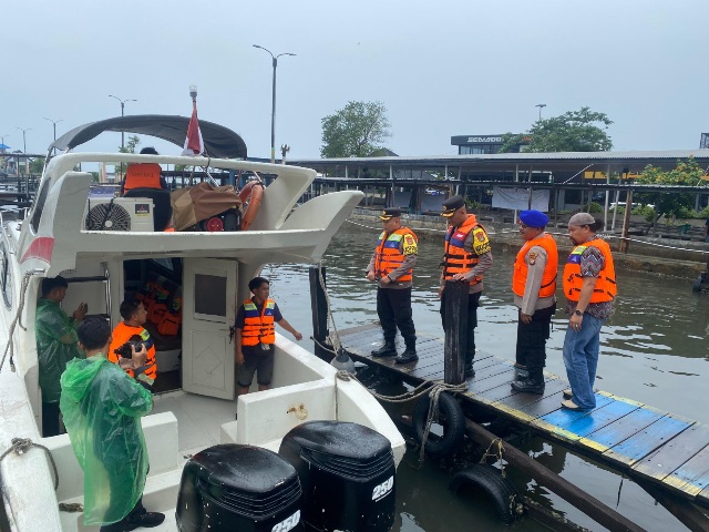 Banjir Rob di Pulau Kelapa Kep Seribu Utara, Polisi Turun ke Lapangan