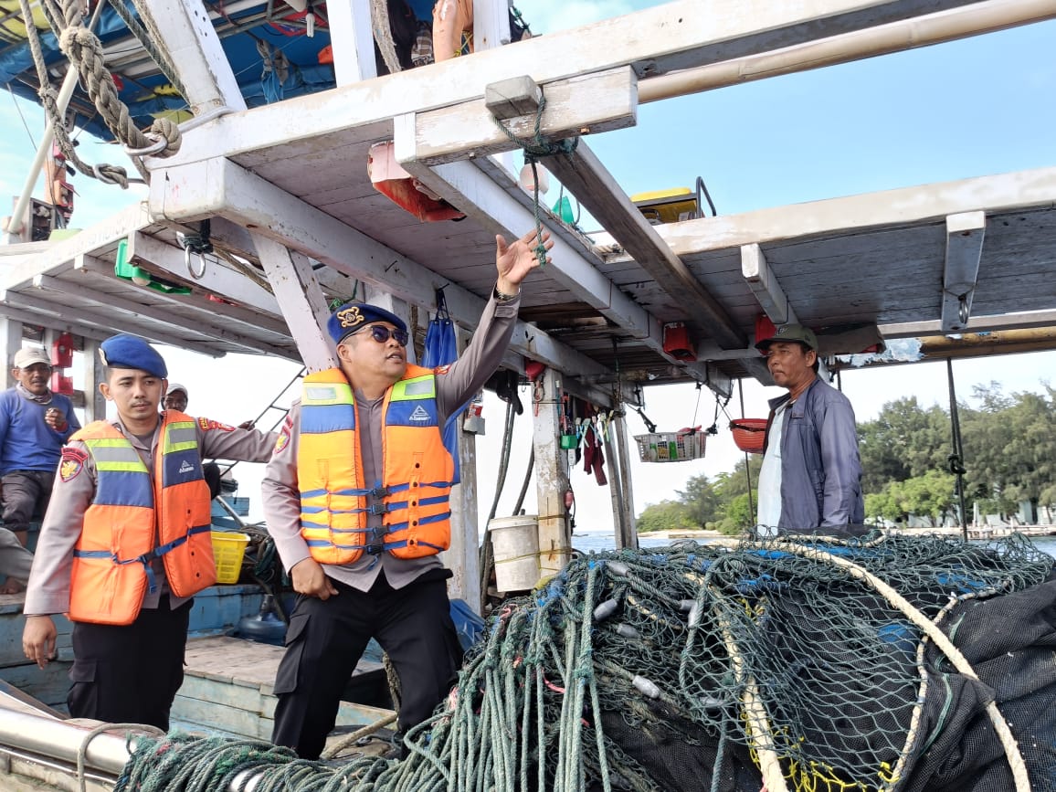 Satpolairud Polres Kepulauan Seribu Gelar Patroli Laut Antisipasi Kejahatan dan Pengamanan Pilkada 2024