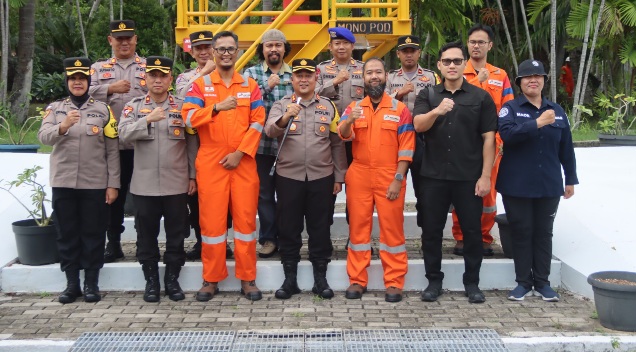 Kapolres Kepulauan Seribu dan Pejabat Utama Polres Cek TPS Rawan di PT. PHE OSSES untuk Persiapan Pemilu 2024