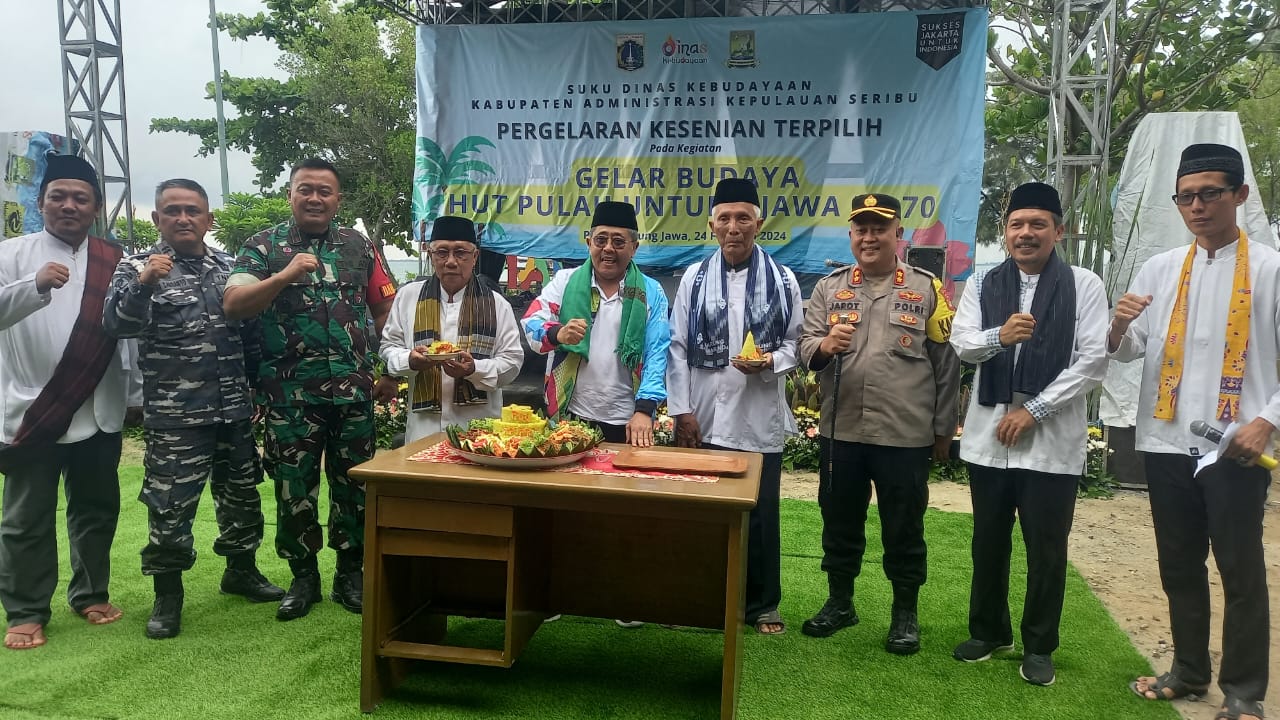 Kapolres Kepulauan Seribu Hadiri Perayaan HUT Kelurahan Pulau Untung Jawa yang Ke-70