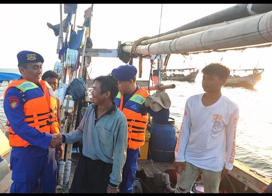 Patroli Satpolairud Polres Kepulauan Seribu: Antisipasi Kejahatan di Laut dan Himbauan untuk Nelayan