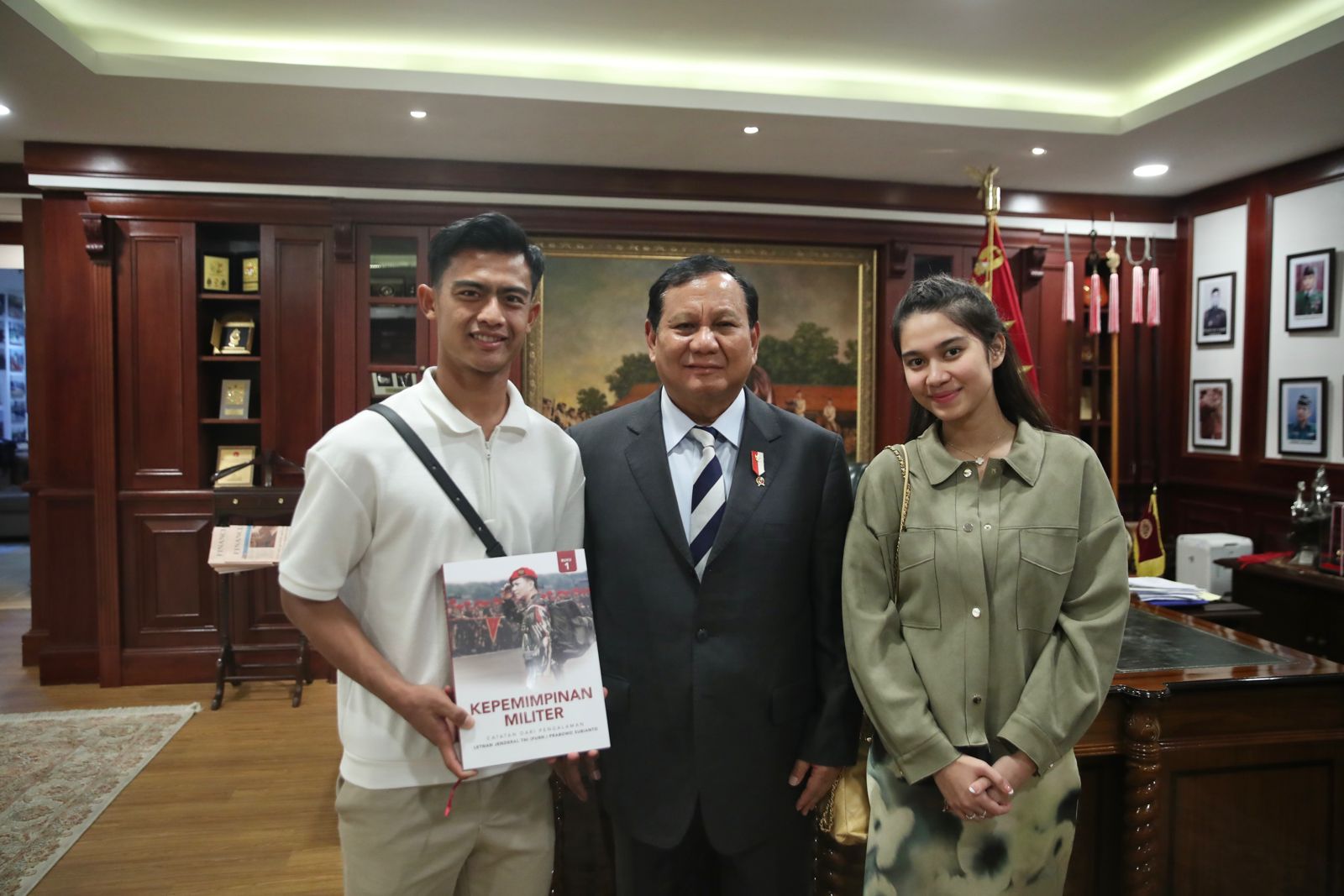 Prabowo Terima Kunjungan Arhan Pratama: Terima Kasih atas Perjuangan Timnas U-23