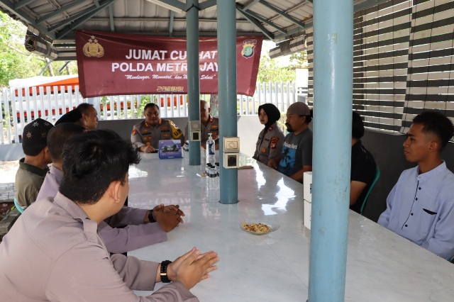 Kapolres Kepulauan Seribu Gelar Jumat Curhat di Pulau Panggang, Fokus pada Pemeliharaan Kamtibmas