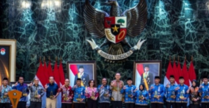 Bank Jakarta Raih Predikat Badan Publik Informatif pada Anugerah Keterbukaan Informasi Publik 2025